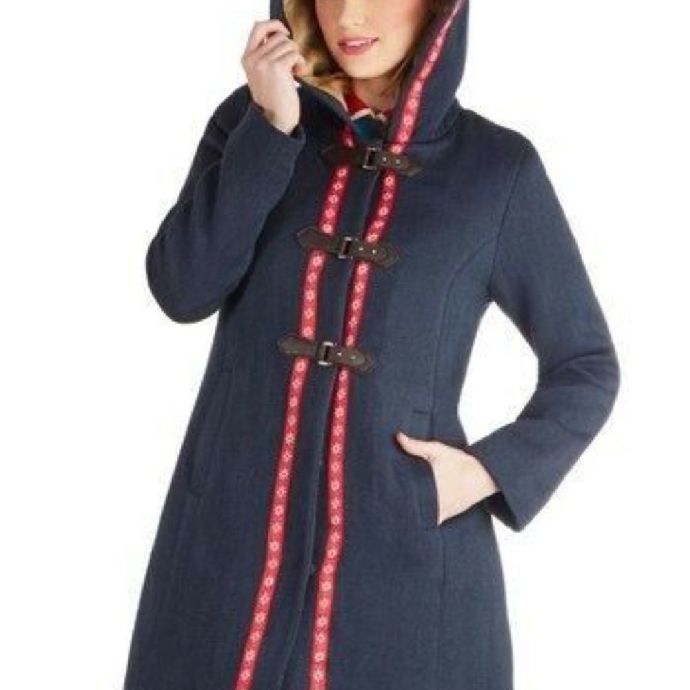 Bea & Dot calling on charm swing coat